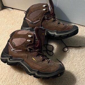 Keen hiking boots